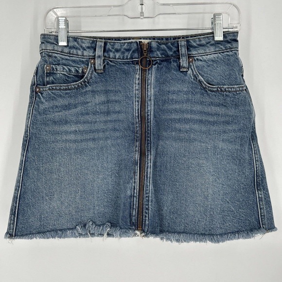 Free People‎ Mini Skirt Womens 4 Full Front Zipper Blue Jean Denim Cotton Sz 26 - Picture 1 of 6